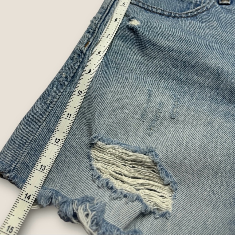 Madewell 4.5 inch relaxed fit raw hem distressed jean shorts size 25 - Picture 8 of 10